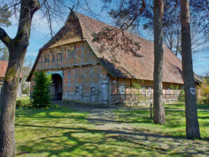 tradition-300x225.jpg